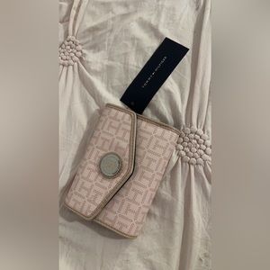 Tommy Hilfiger Pink Wallet